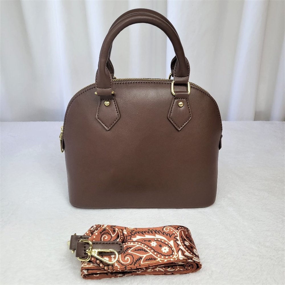 Mata Faux Leather Brown Handbags With 2 Straps & Gold Zipper